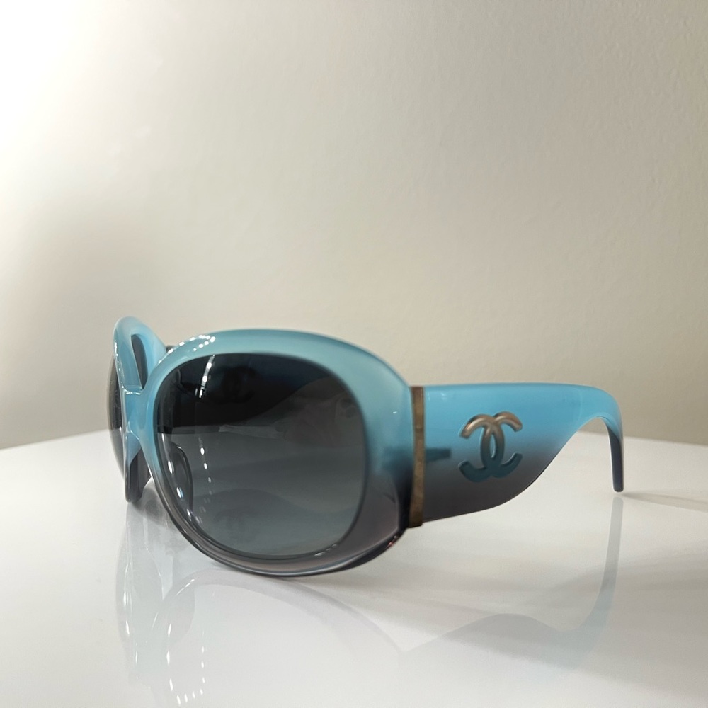 Chanel Sunglass